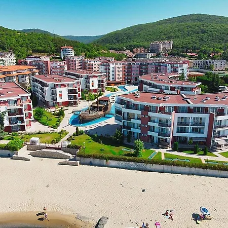 Beachfront With Sea Views * سفيتي فلاس