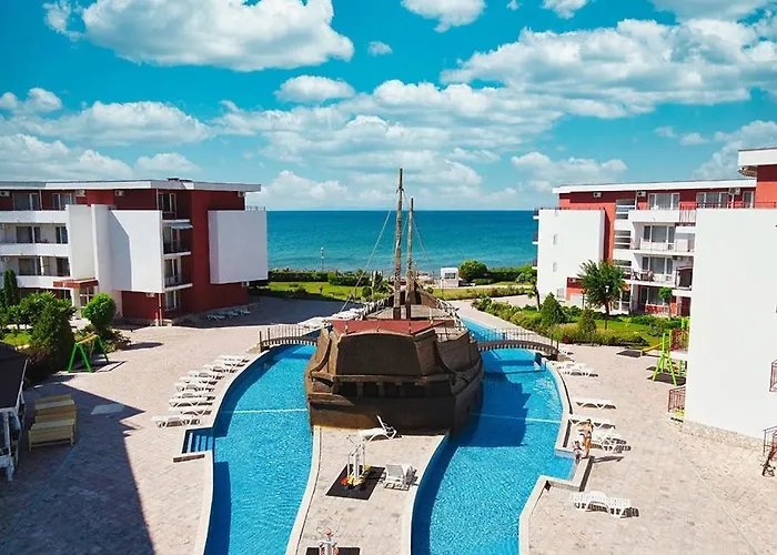 Beachfront With Sea Views Apartment
